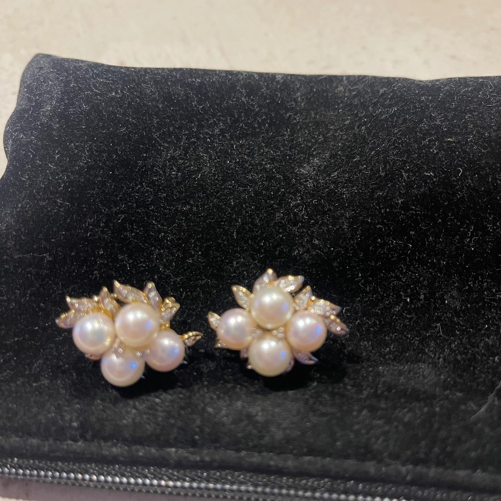 10kt gold pearl earrings and ring